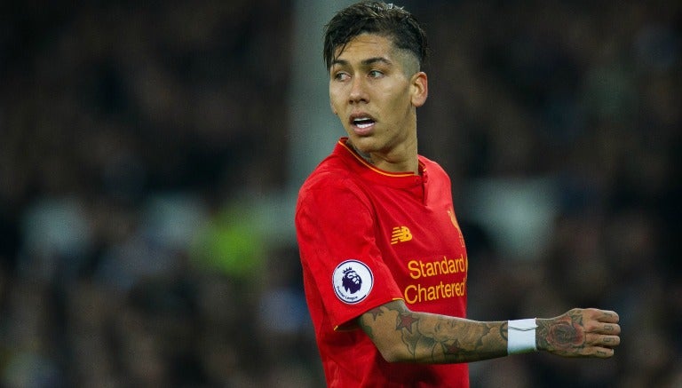 Firmino disputa un compromiso de Premier con el Liverpool 