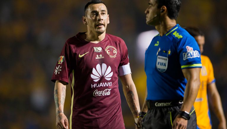 Rubens Sambueza durante la Final de Vuelta contra Tigres