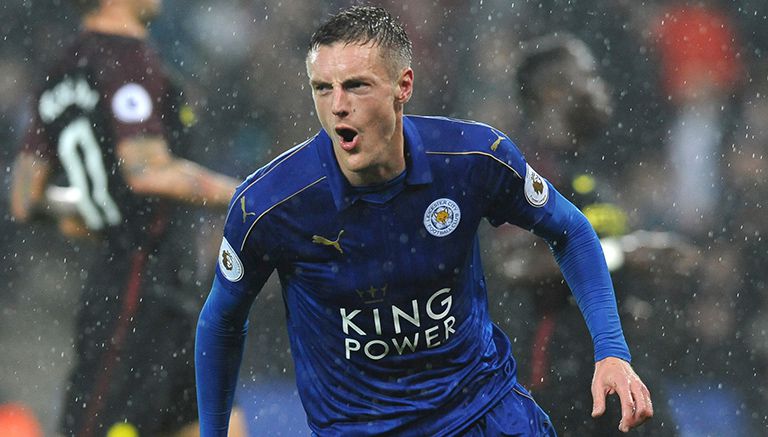 Vardy festeja un gol con Leicester