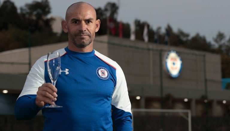 Jémez alza una copa en La Noria