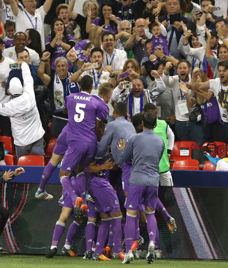 Real Madrid festeja gol contra la Juve en la Final de Champions