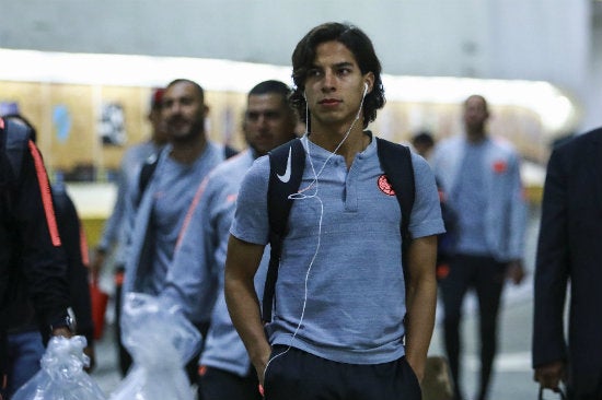 Lainez arriba al Estadio Azteca