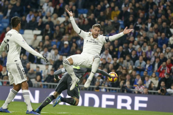 Ramos se queja de una falta por parte de Illarramendi