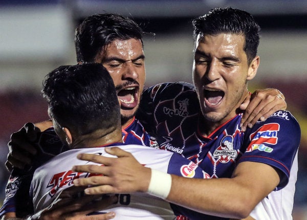 José Saavedra celebra su anotación frente a Dorados