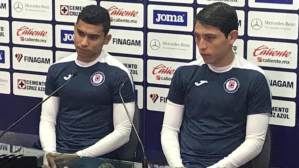 Orbelín Pineda y Alexis Gutiérrez en conferencia de prensa