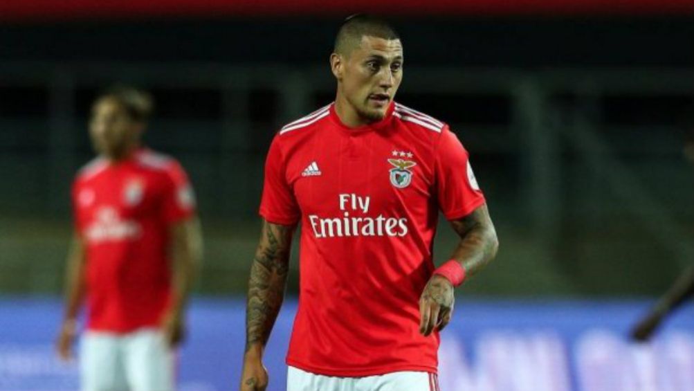 Nicolás Castillo, en un juego del Benfica