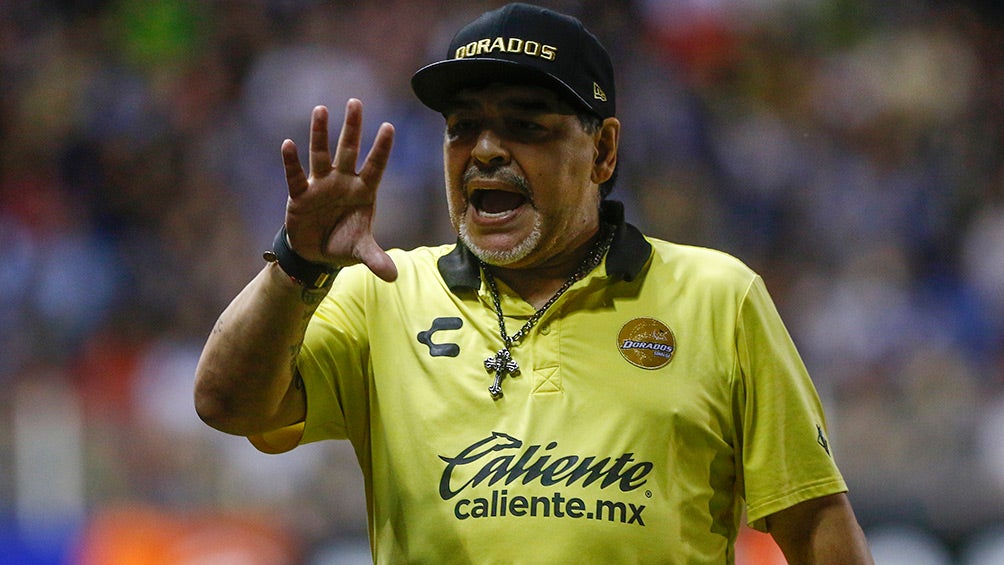 Maradona gesticula en un partido de Dorados