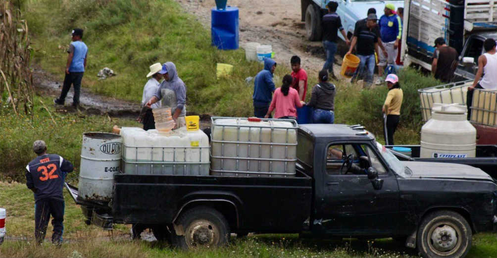 Huachicoleros roban combustible en ductos de PEMEX