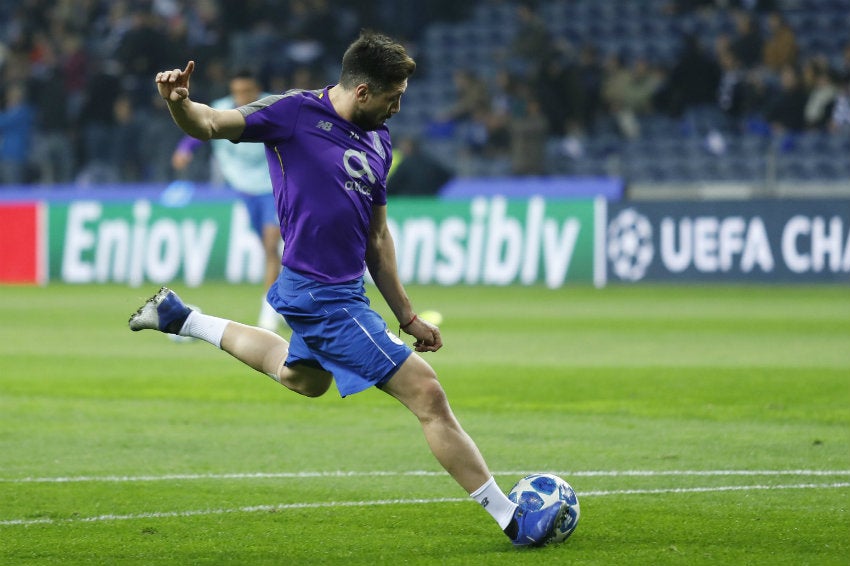 Héctor Herrera, durante calentamiento del Porto 