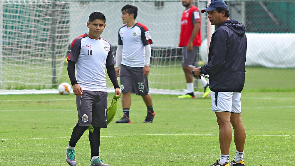 Chofis López y Cardozo, durante un entrenamiento con Chivas