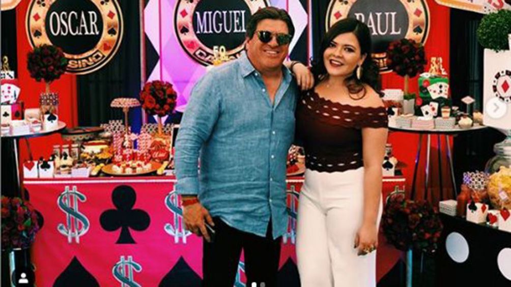 Mishelle junto a su padre, Miguel Herrera