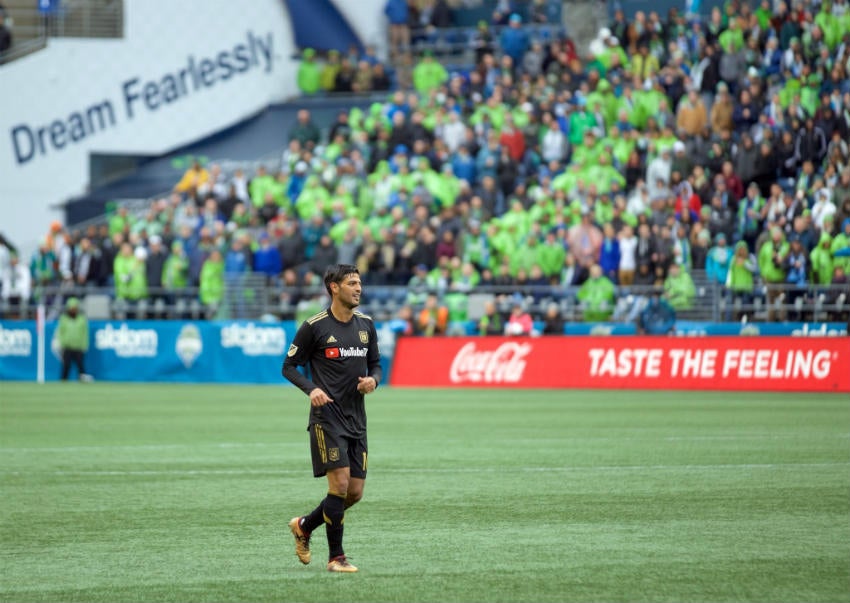 Vela corre en partido del LAFC 