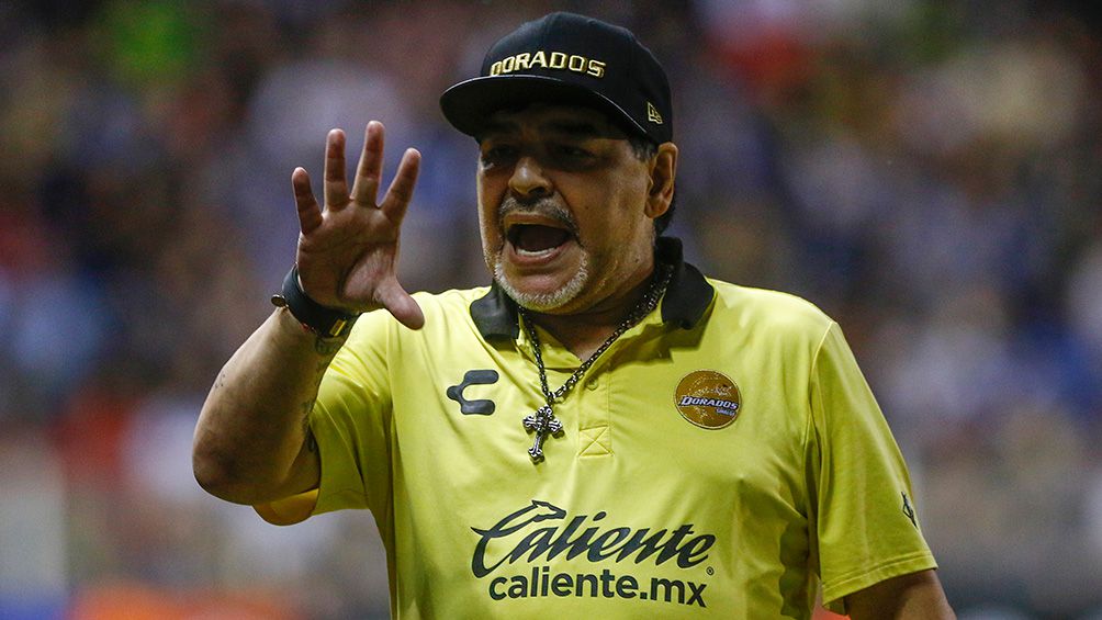 Diego Maradona en un partido de Dorados