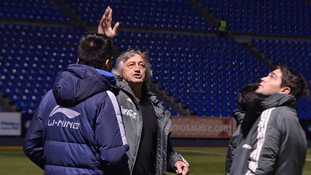 Scoponi antes del partido entre Puebla y Santos