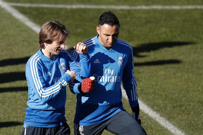 Keylor y Modric, en una práctica con el Real Madrid