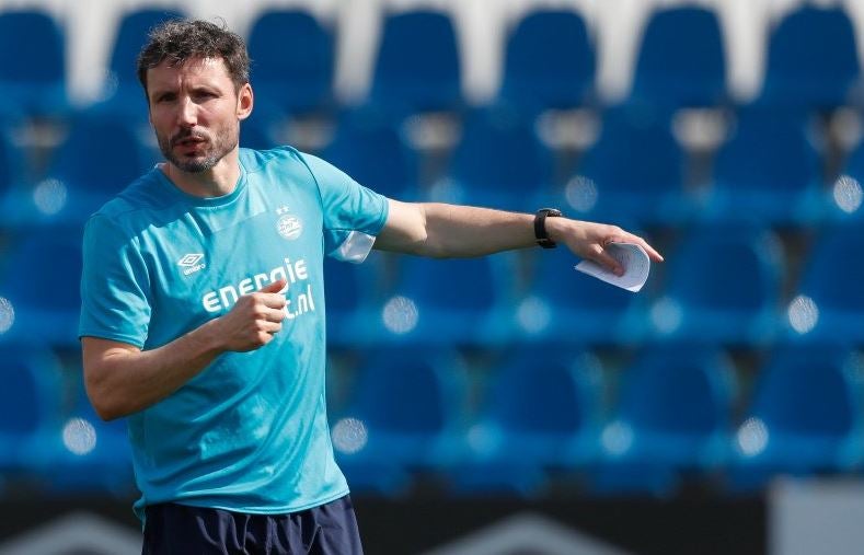 Van Bommel da indicaciones en la práctica