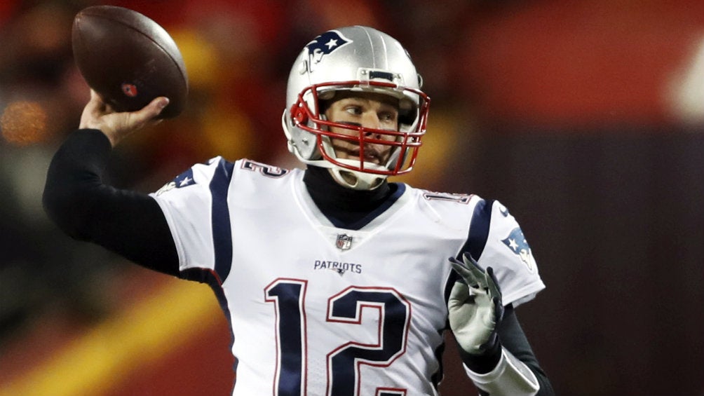 Tom Brady durante el encuentro ante Chiefs