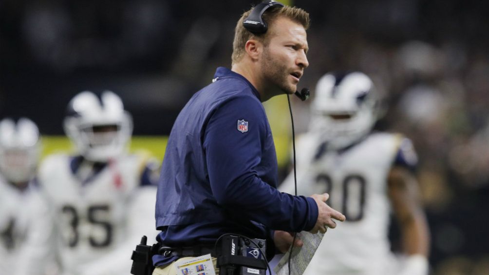 Sean McVay durante un partido de los Rams