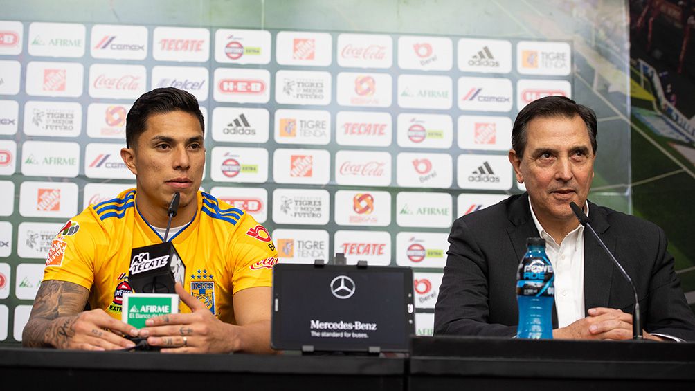 La presentación de Carlos Salcedo con Tigres