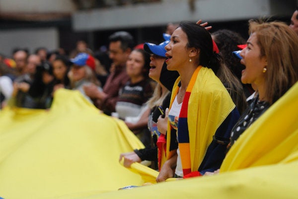 Venezolanos se manifiestan en apoyo a Juan Guaidó 