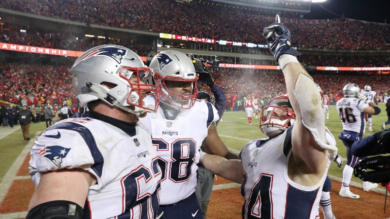 Jugadores de Pats celebran en Arrowhead