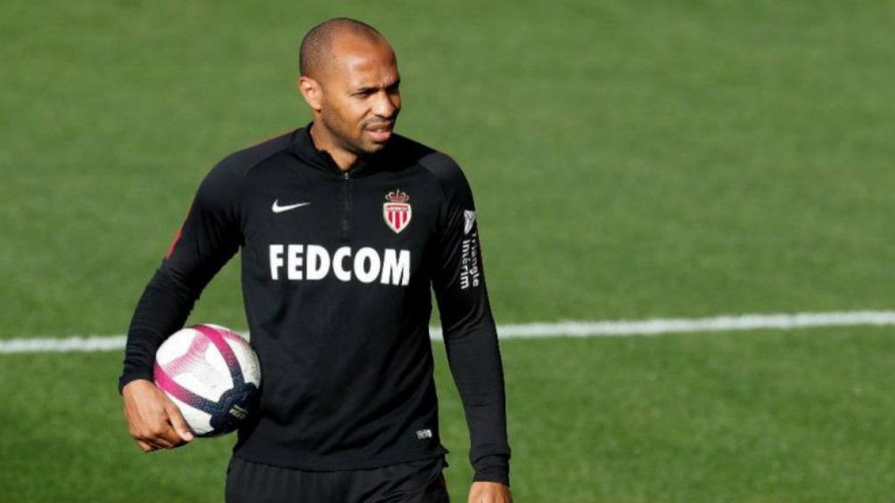 Thierry Henry durante un entrenamiento del Mónaco