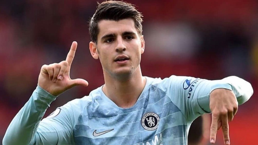 Morata festeja un gol con el Chelsea