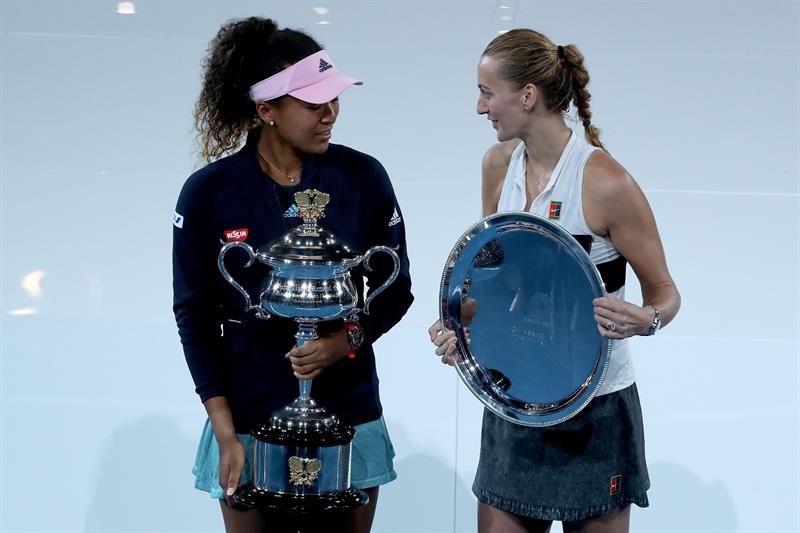 Osaka y Kvitova platican tras la Final del Abierto de Australia 