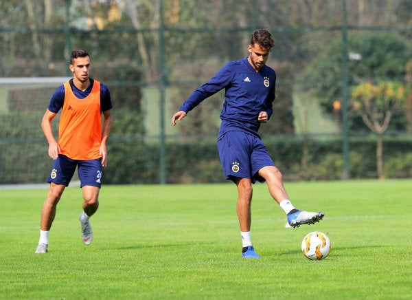 Reyes en un entrenamiento del Fenerbahce