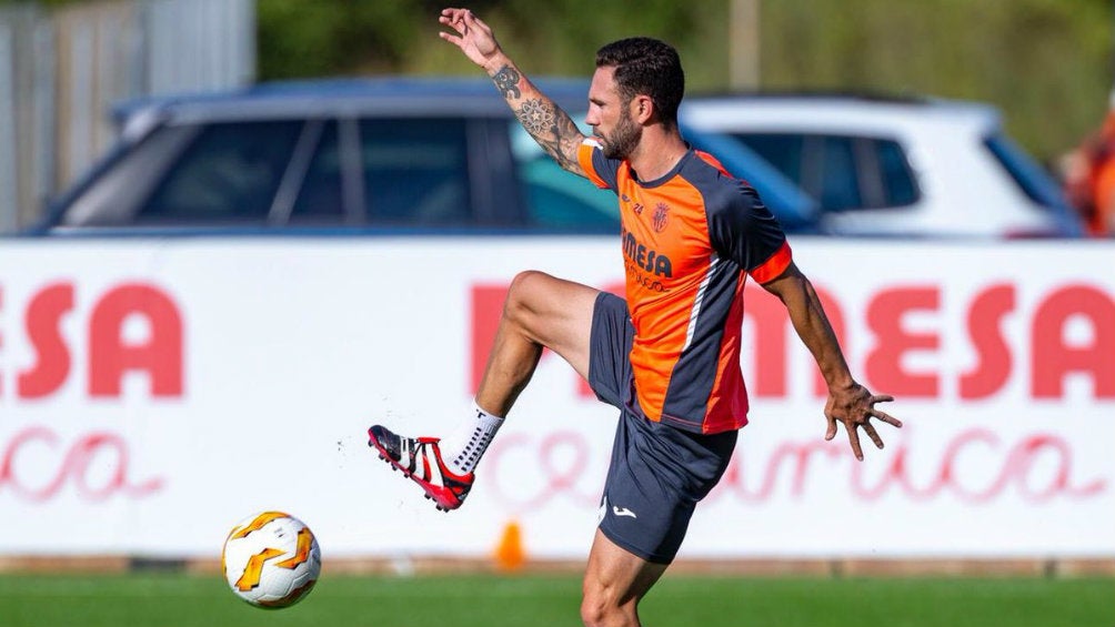 Miguel Layún durante un entrenamiento con el Villarreal 