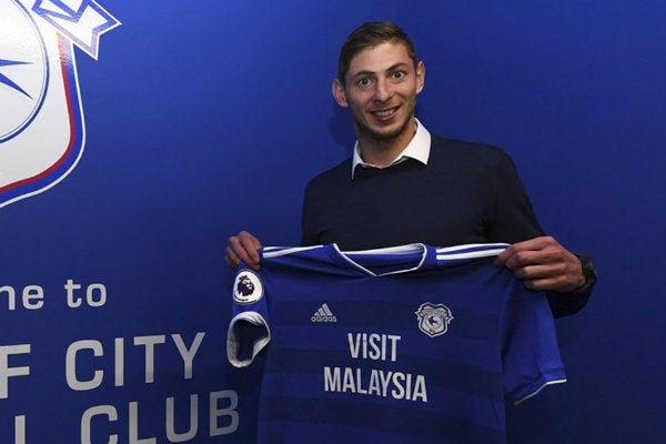 Emiliano Sala durante su presentación con el Cardiff 