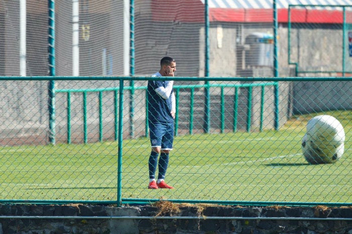 Méndez en entrenamiento con el Cruz Azul 