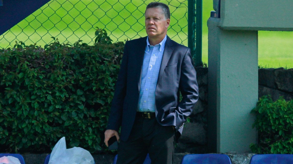 Peláez, durante un entrenamiento con Cruz Azul