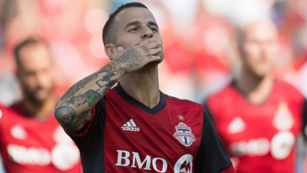 Giovinco festeja en un partido del Toronto