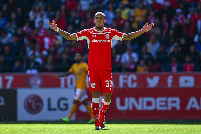 Maidana en un partido de Toluca