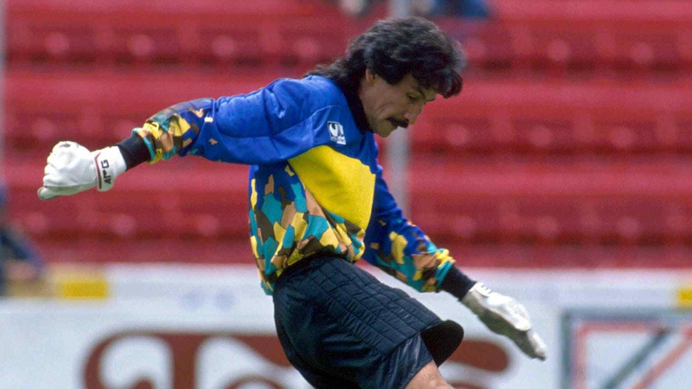 Pablo Larios, durante un juego con Toros Neza