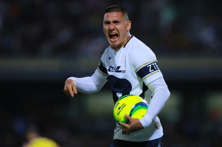 Castillo celebra notación en el Estadio Olímpico Universitario 