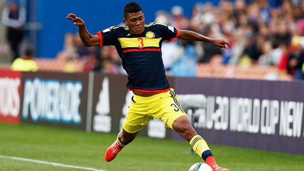 Jeison Angulo en partido con Colombia 