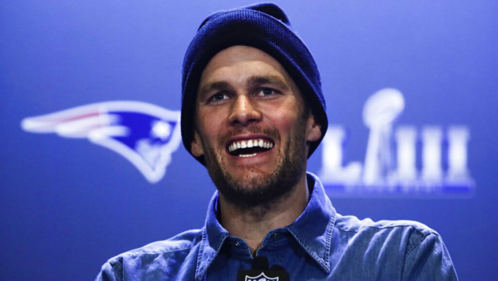 Tom Brady durante una conferencia de prensa