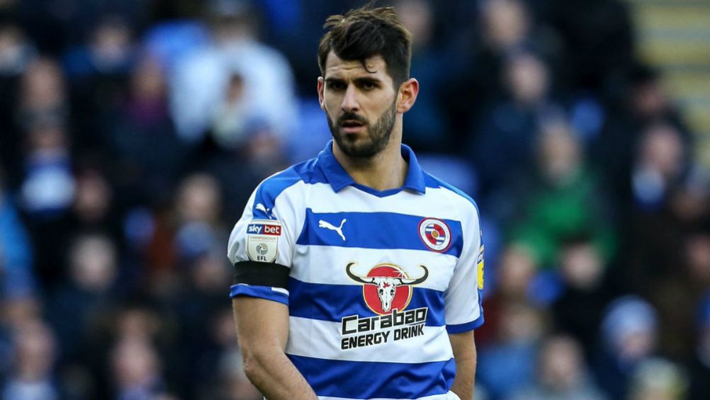 Nélson Oliveira durante un partido del Reading 