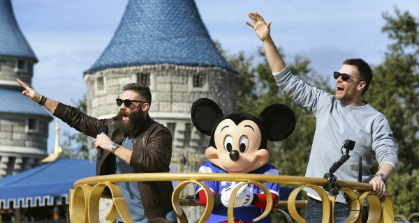 Edelman y Brady celebran el título del SB LIII