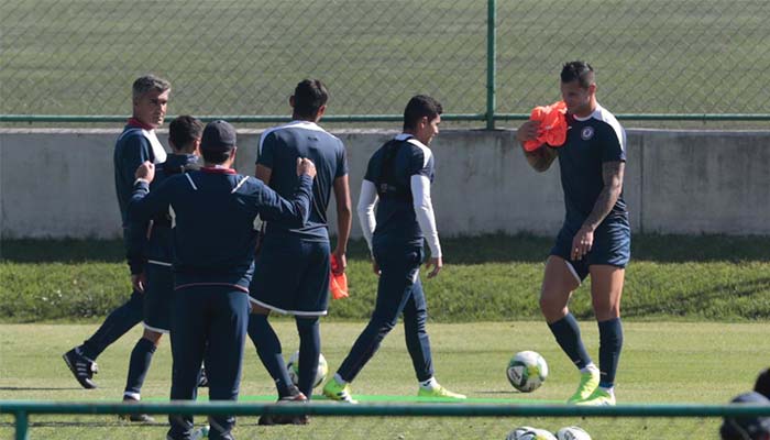 Cruz Azul en práctica en la Noria 