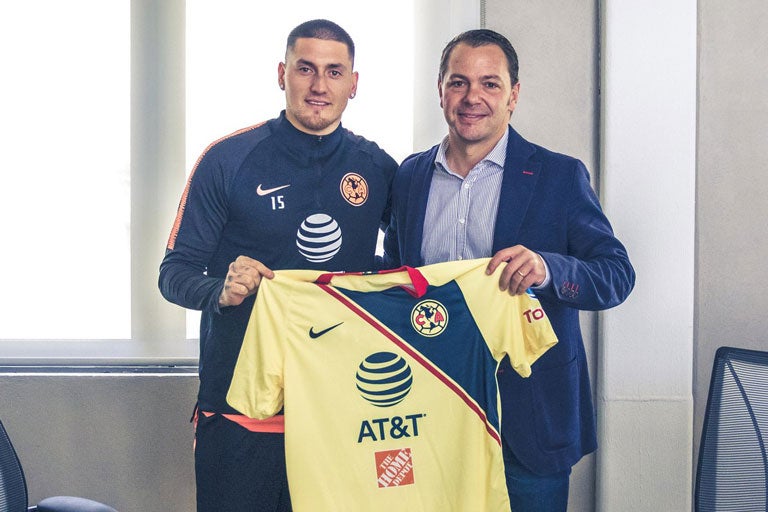 Nico Castillo, presentado con América