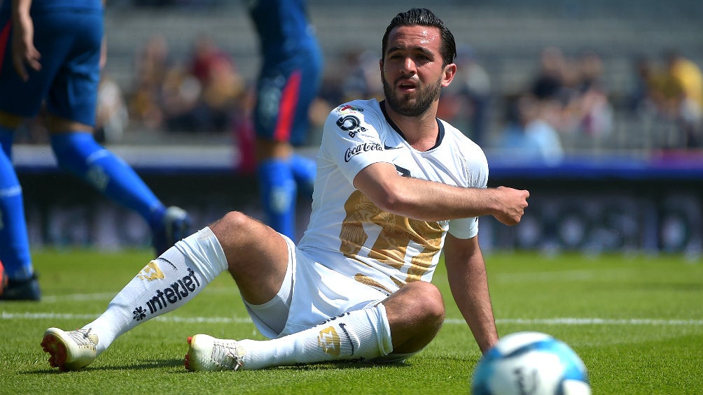 Luis Quintana durante un encuentro ante Monterrey