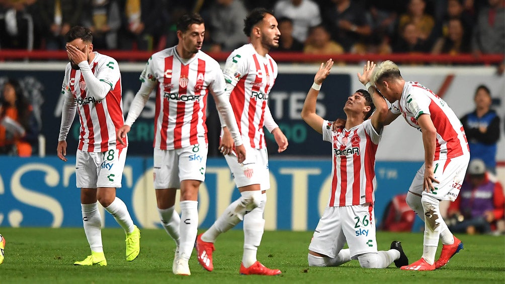 Necaxa festeja triunfo ante Pumas en la J2 del C2019