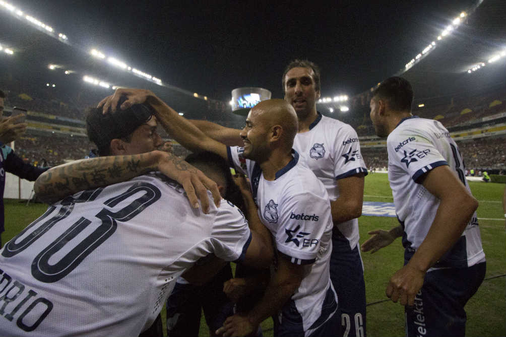 Puebla festeja triunfo contra el Atlas