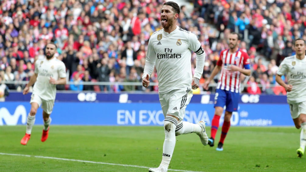 Ramos festeja tras anotarle al Atlético de Madrid