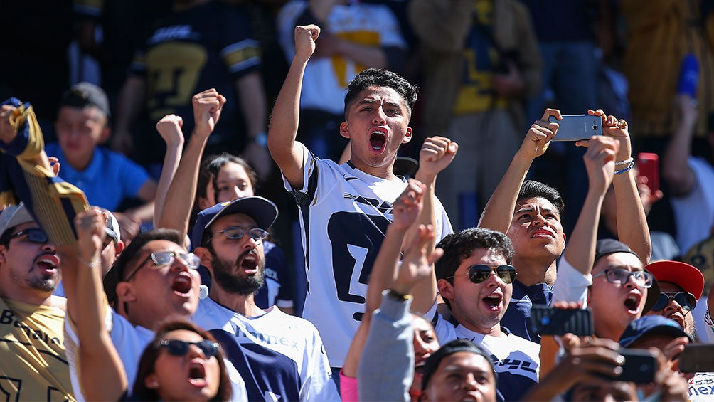 Afición de Pumas, durante un partido