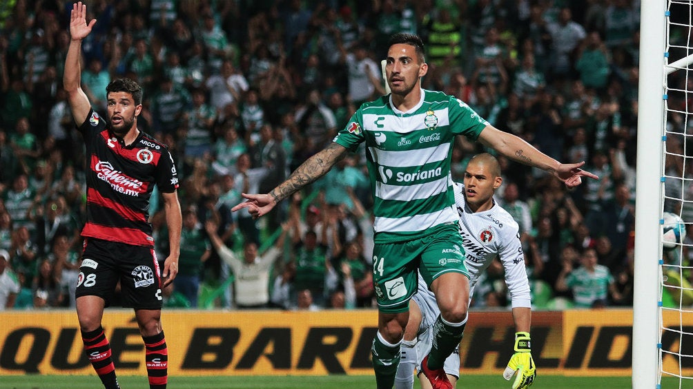 Marcelo Correa celebra su anotación frente a Tijuana