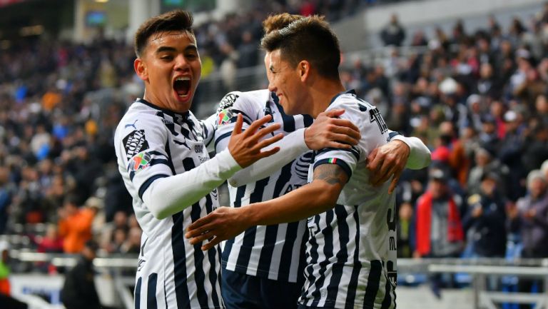 Monterrey celebra una anotación frente a Lobos BUAP 